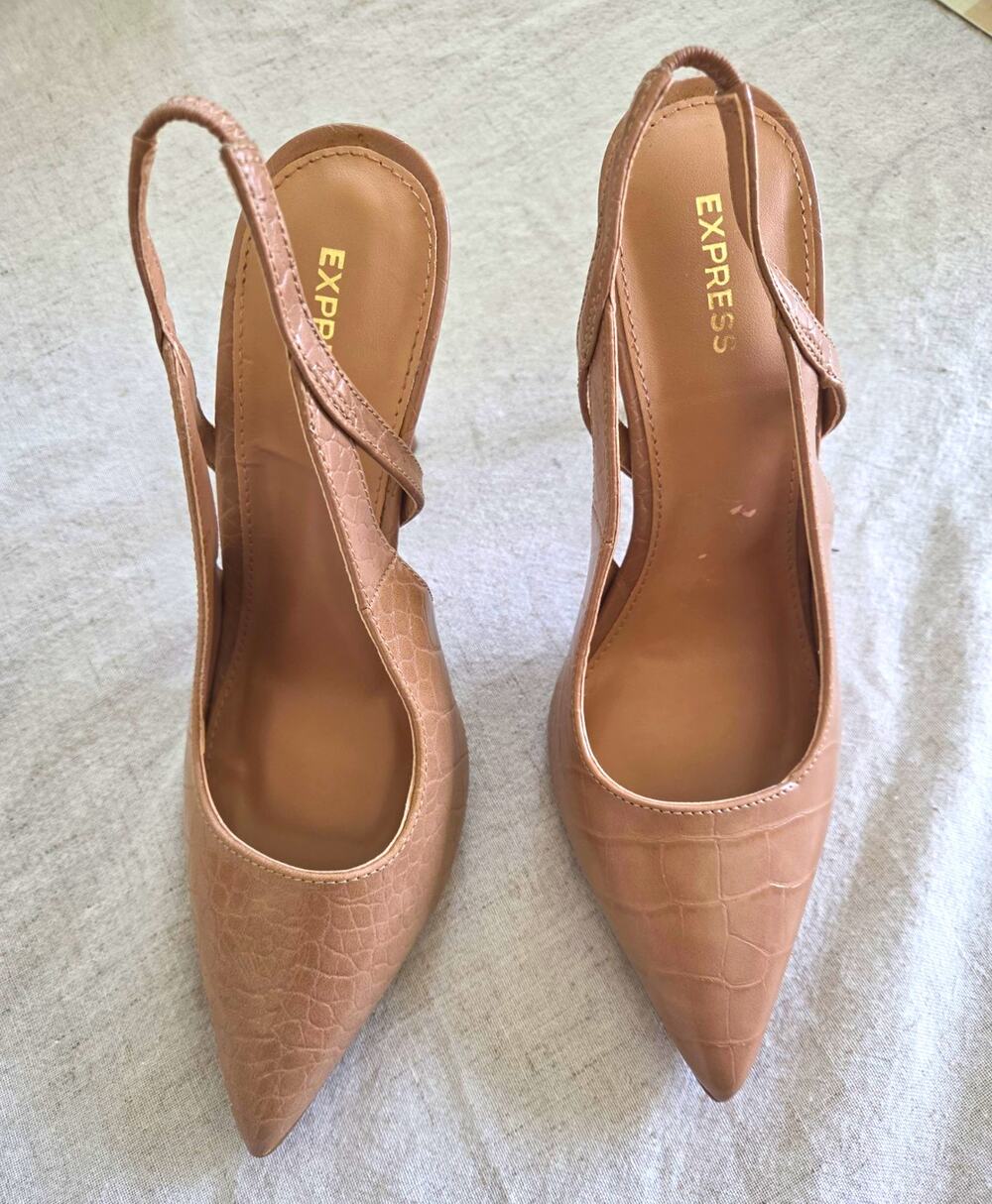 Express Women’s Beige Croc Print Synthetic Pointed Toe Slingback Heels 8 M